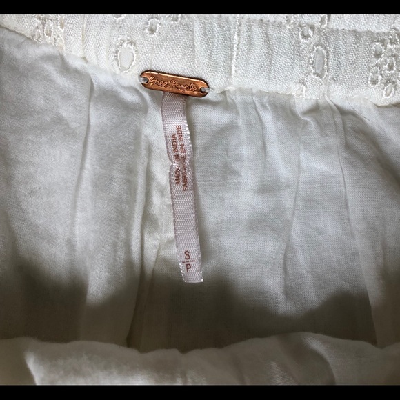 Free people eyelet embellished boho shorts - Picture 5 of 5